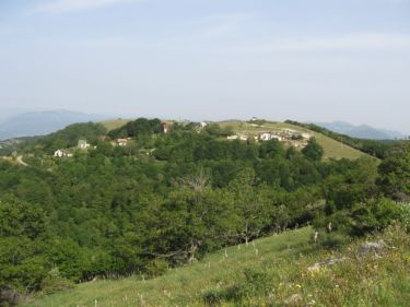 http://www.trekking-tiburzi.it/Imag_Polino/Polino_Mg07-753.JPG